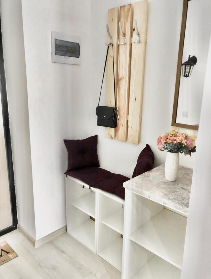 Sмарт Студія З Терасою !! Іванова 35 Yuzhne Exterior photo